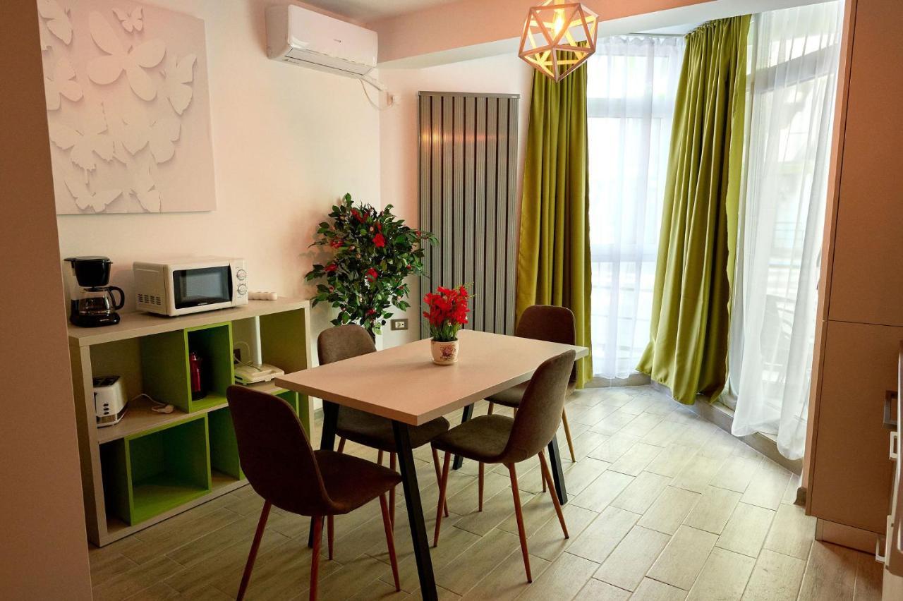 Orizont Sea View Apartment- Spa N Pools Beach Resort มามายา ภายนอก รูปภาพ
